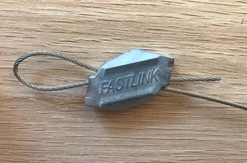 Festoon hanging kit with fastlink