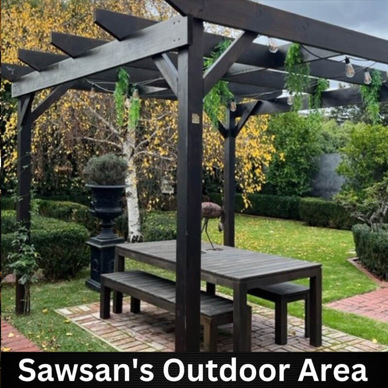 Sawsan's Outdoor Area